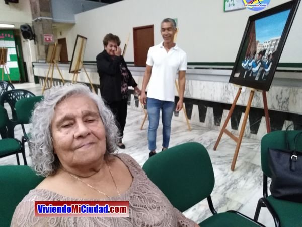 Joel Ramos en el Dia Munidal Pintor Boca y Pie